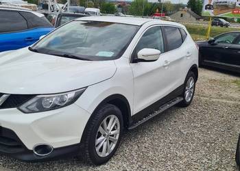 Nissan Qashqai salon PL130KM kamera