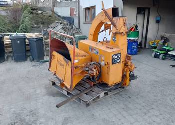 Rębak Jensen Unimog traktor
