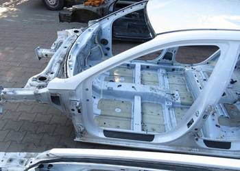 PRÓG SŁUPEK LEWY BOK PYW HYUNDAI I30 III