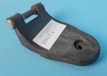 CASE IH PUMA 145 12r ZAWIAS SZYBY TYLNEJ LEWY 82034267