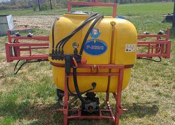 Opryskiwacz zawieszany 400l. 12 m