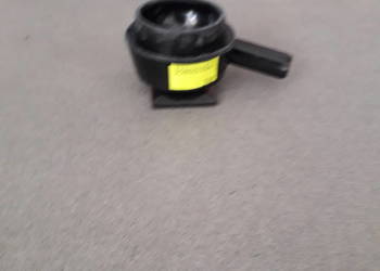 Adapter pulsatora pneumatycznego na bańkę