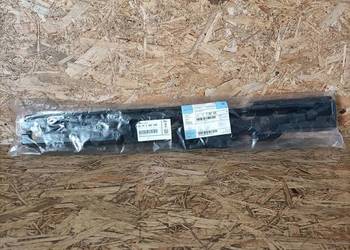 BMW F90 G30 G31 ŚLIZG LISTWY PROGOWEJ LEWY 7387345