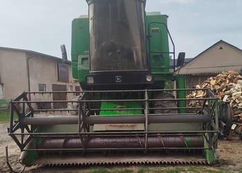 Kombajn zbożowy John Deere 1065