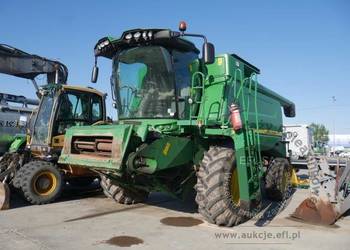 EFL Finance Kombajn zbożowy John Deere W550 2013r z hederem i wózkiem