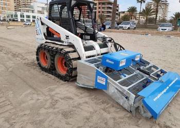 Maszyna do czyszczenia plaży do miniładowarek