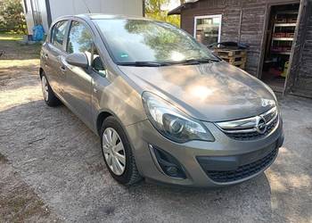 Opel Corsa D lift 1.4 Benz 2012 rok klima