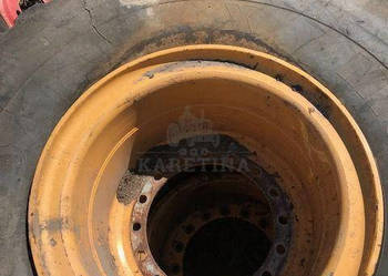 Liebherr L550 - Felga