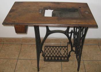 Stolik, nogi od maszyny do szycia Singer