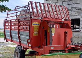 Przyczepa kosząco-zbierająca