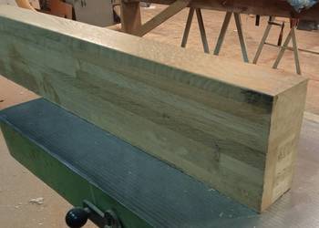 Belka drewniana dębowa klejona, przekrój 8 x 17 cm, długość 8 m.