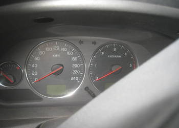 Liczniki zegary Volvo s40 v40 1.9 Diesel 102 115km ramki ringi chrom