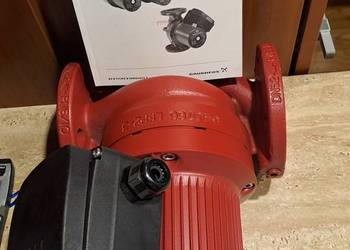 Sprzedam nową pompę obiegową Grundfos UPS 32-30F z modułem.