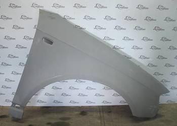 AUDI A3 8P błotnik prawy przód