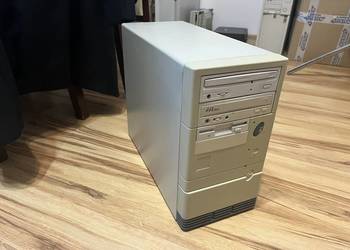 Zabytkowy komputer PC AT Pentium 100MHz