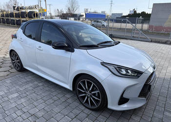Toyota Yaris Hybrid 1.5 GR Sport, Salon Polska, Gwarancja, FV 23%