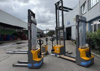 Nowy 2025 wózek paletowy Elektryczny Maszt 3,3 m - Jungheinrich EJC Li-Ion