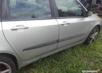 Fiat Stilo drzwi prawa strona przód tył kolor 647