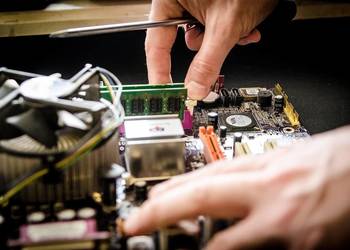 Naprawa Laptopów i Komputerów PC