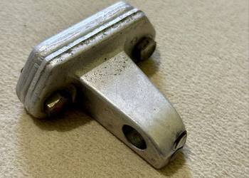 Dodatkowy rygiel zamek klapy bagażnika Mercedes W126
