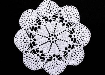 Serwetka szydełkowa 19cm (S168) Serwetka szydełkowa 19cm (S168)