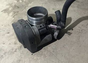 Przepustnica Vw audi 1.6 06A133062A