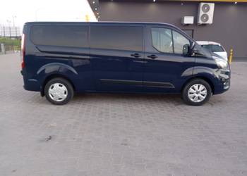 Ford Transit Custom bogata wersja 9 osobowy