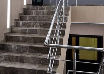 Schody z ciemnego kamienia 30x60 WYSOKI POŁYSK