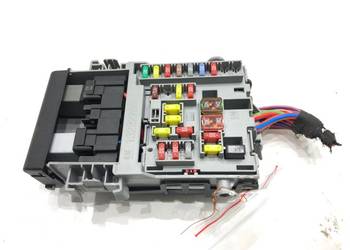 SKRZYNKA BEZPIECZNIKÓW OPEL ZAFIRA C 13222786 Minivan 2.0 165KM MODUŁ