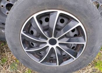 Sprzedam kompletne koła + kołpaki  215/65/16"