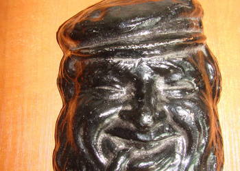 Szyper - metalowy odlew naścienny