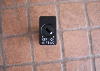 PRZEŁĄCZNIK AIRBAG VW PASSAT B6 3C0919237A