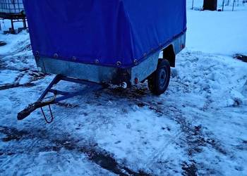 Przyczepka samochodowa