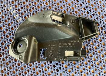 Wspornik tapicerki słupka tylnego Renault Clio IV 769470176R Wspornik tapicerki słupka tylnego Renault Clio IV 769470176R