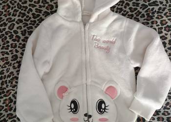 Urocza biała bluza polarowa z kapturem i misiem - Rozmiar 4/5Y