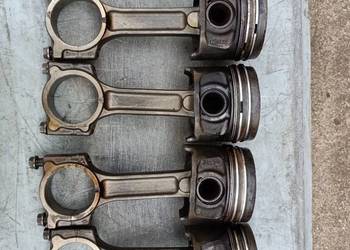 tłoki z korbowodami renault Megane II 2 k9k732