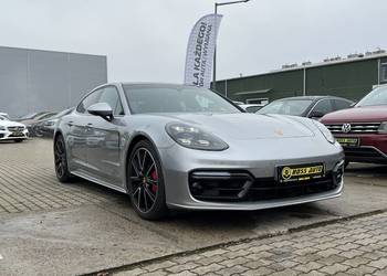 Porsche Panamera 2023
