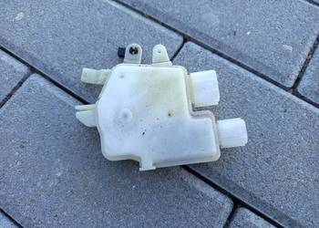 Mazda 5 06r siłownik zamka lewy tył tylny 2 pin