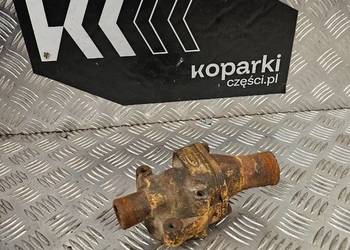 Króciec wylotu wody New Holland Ford 655 750 550 276