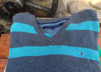 Męski sweter marki Tommy Hilfiger w rozmiarze L