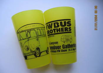 VW Bulik garbus bus pamiątka kubek zlot Barndoor Gathering 2023