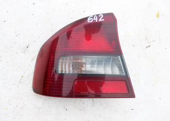 SUBARU LEGACY SEDAN 2000 2001 LAMPA TYŁ LEWA SUBARU LEGACY SEDAN 2000 2001 LAMPA TYŁ LEWA
