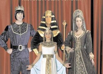 Scenariusze teatrzyków da szkół /fa