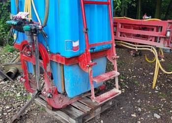Opryskiwacz biardzki 1000l