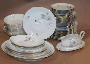Serwis obiadowy w kwiaty MZ Czechoslovakia nr 104