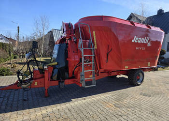 Wóz paszowy ze ścielarką JEANTIL MVV 23 m3 (2012 r.)