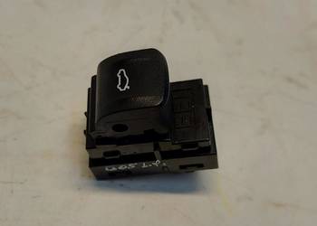 BMW G05 X5 3.0d 2019r PRZEŁĄCZNIK OTWIERANIA KLAPY 9327029-01