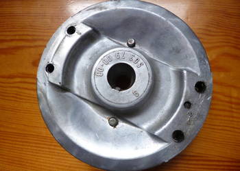 Piła spalinowa Jonsered 2045 Turbo 2041 Turbo Husqvarna 45 koło magnesowe