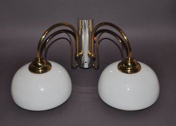 Kinkiet z dwoma kloszami szklanymi