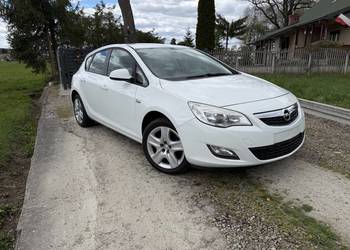 Opel Astra J 1.4T 140KM 2012 r. 159kkm Stan BDB Klima PDC CarPlay Serwis